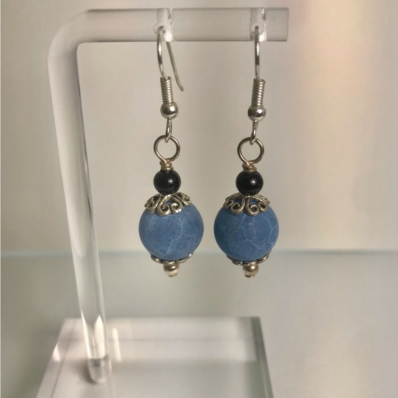 Handcrafted frosted blue agate black onyx and silver beaded earrings. - Picture 2 of 2